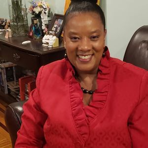 Meet your Posher, Lynda